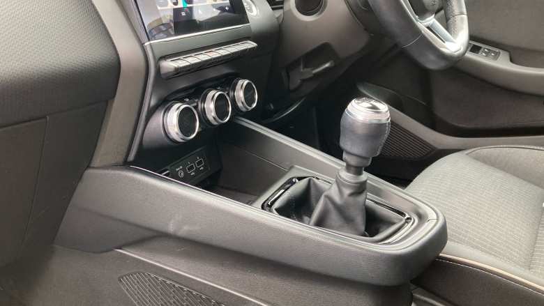 Renault Clio 1.0 TCe 90 Lutecia SE 5dr Petrol Hatchback